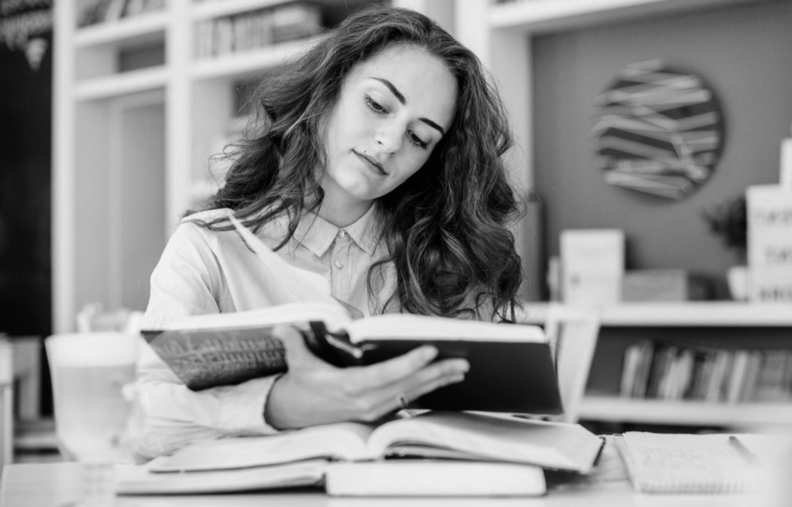 Detaillierte Finanzdatenanalyse am Computer